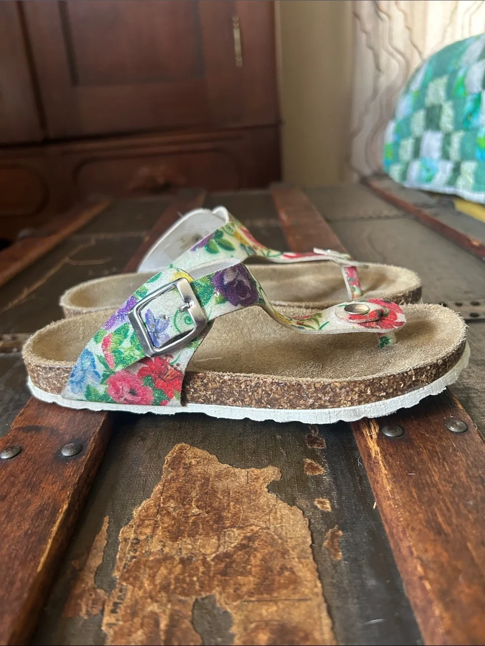 Giulia Palai Kids Floral Print Sandals;Size 2